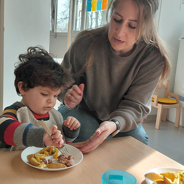 Repas Creche Nanosphere Autonomie Enfants Ecublens 03