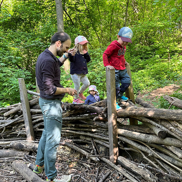 La Nanosphere Parents Infiltres Foret Ecublens 03